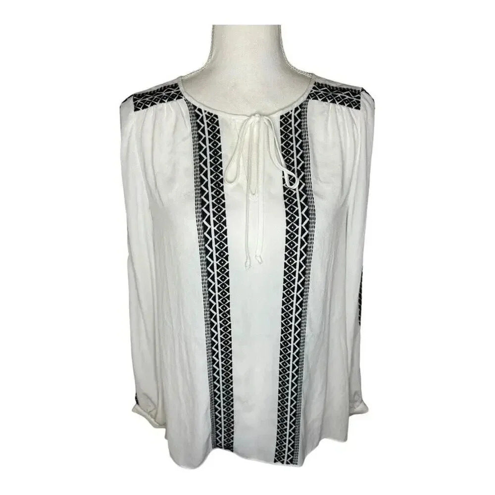 White House Black Market‎ Size 2 White & Black Embroidered Peasant Blouse